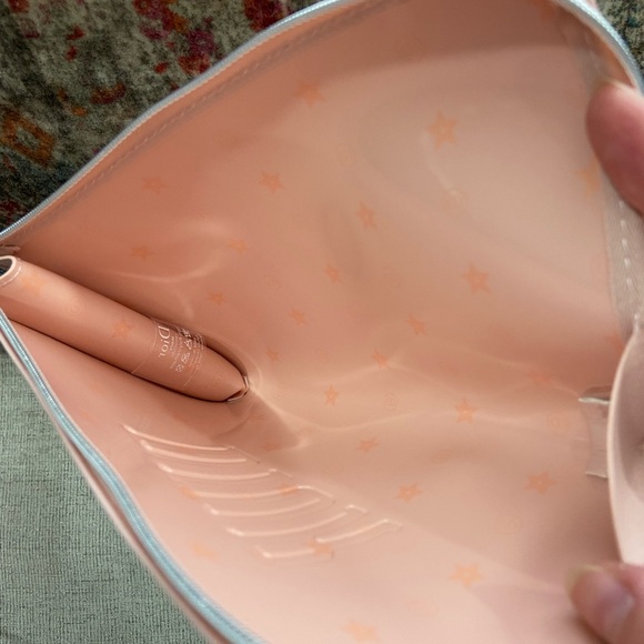 Dior Soft Pink Cosmetic Bag - Picture 4 of 5